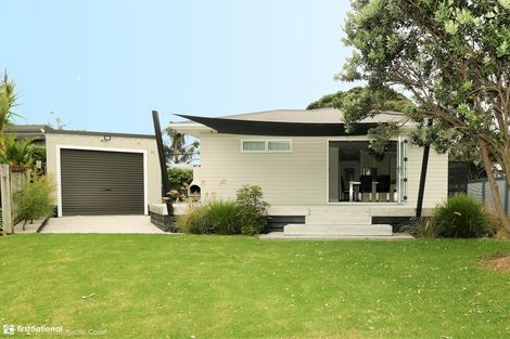 Photo of property in 44 Dolphin Drive, Whiritoa, Whangamata, 3691