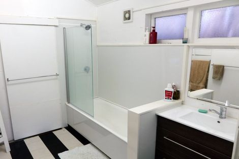 Photo of property in 86 Evans Bay Parade, Roseneath, Wellington, 6021