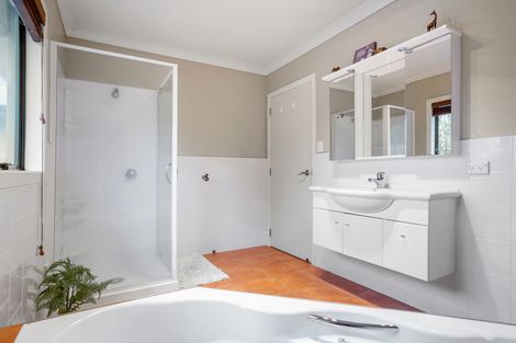 Photo of property in 2 Knox Place, Leamington, Cambridge, 3432