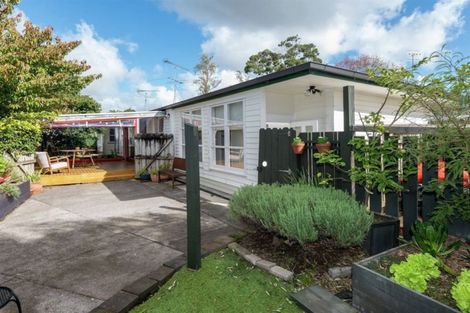 Photo of property in 12a Pegler Drive, Howick, Auckland, 2014