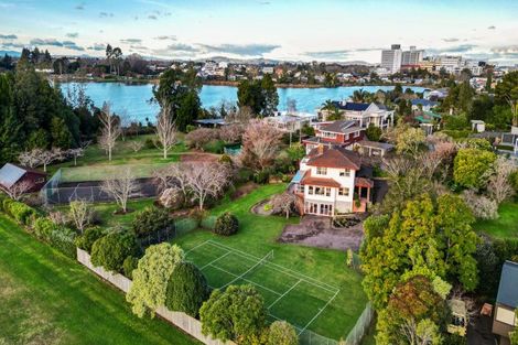 Photo of property in 148 Lake Crescent, Hamilton Lake, Hamilton, 3204