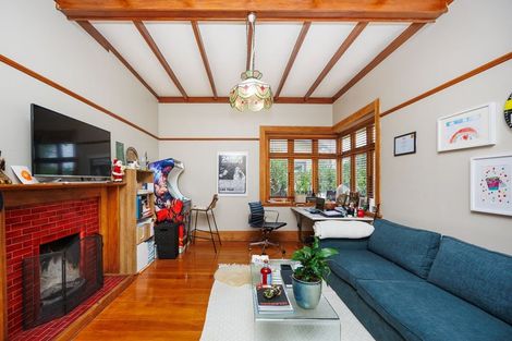 Photo of property in 14 Rangitane Street, Palmerston North, 4414