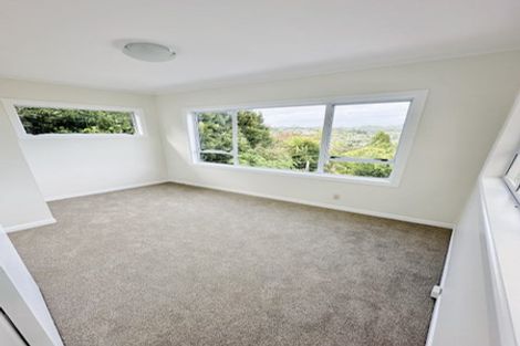 Photo of property in 530 Beach Road, Murrays Bay, Auckland, 0630