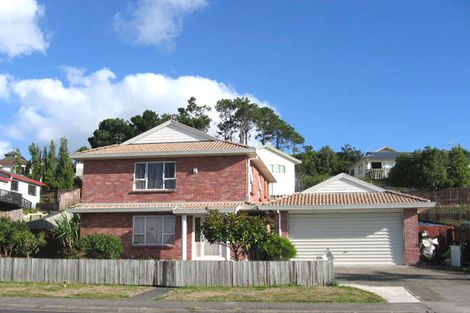 Photo of property in 38 Barbados Drive, Unsworth Heights, Auckland, 0632