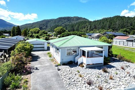Photo of property in 21 Ohau Street, Dobson, Greymouth, 7805