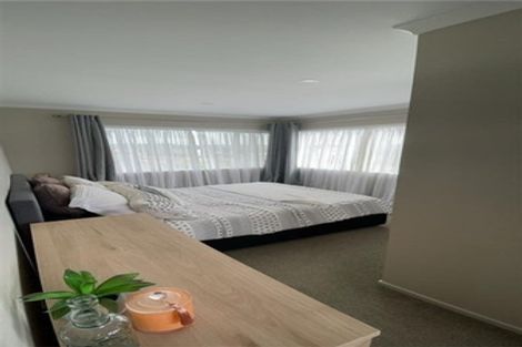 Photo of property in 215 Wainui Road, Silverdale, 0932
