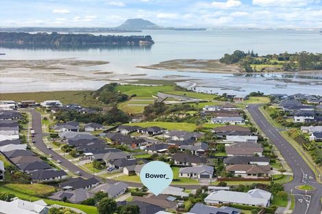 Photo of property in 3 Lakeside Terrace, Omokoroa, 3114