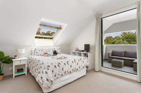 Photo of property in 3 Lewisham Park, St Albans, Christchurch, 8052