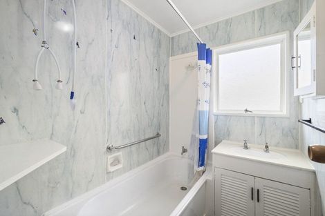 Photo of property in 21 Brookland Road, Western Heights, Rotorua, 3015