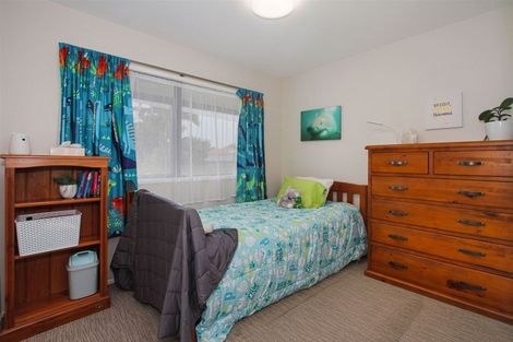 Photo of property in 3a Vela Place, Clarks Beach, 2122