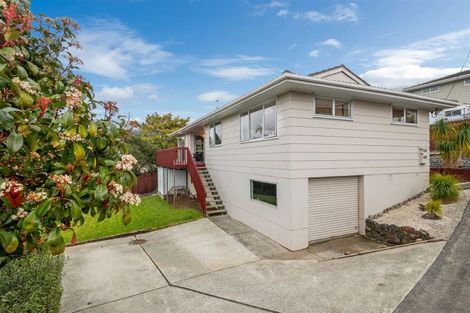 Photo of property in 1/301 Sunset Road, Sunnynook, Auckland, 0632