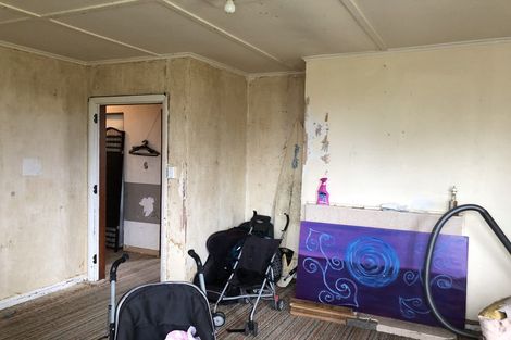 Photo of property in 3 Essex Street, Patea, 4520