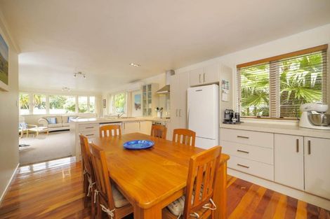 Photo of property in 23 Infidel Place, Torbay, Auckland, 0630