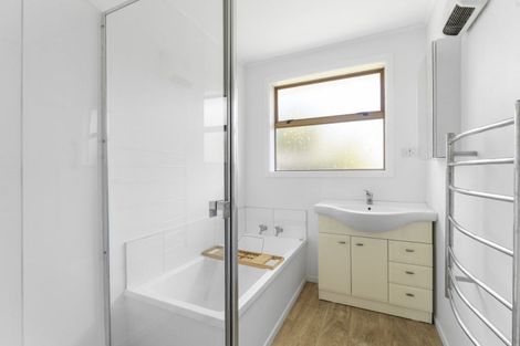 Photo of property in 2a Anzac Road, Otaki, 5512