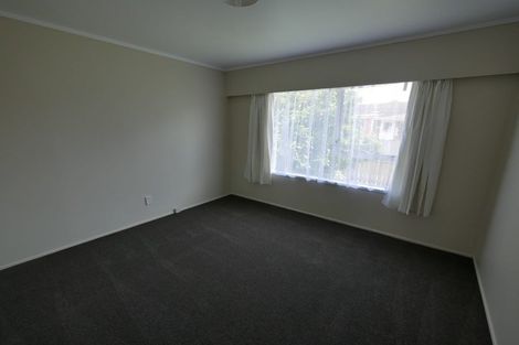 Photo of property in 1/32 Challen Close, Conifer Grove, Takanini, 2112