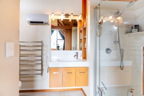 Photo of property in 227a Golf Road, Titirangi, Auckland, 0604