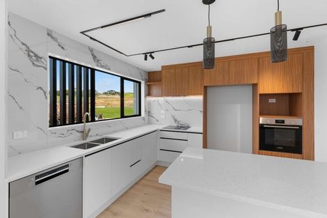 Photo of property in 20b Makomako Drive, Orewa, 0931