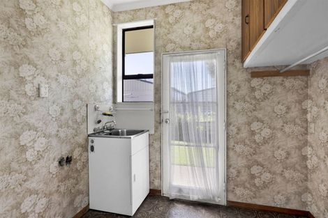 Photo of property in 240 Waihi Road, Hawera, 4610