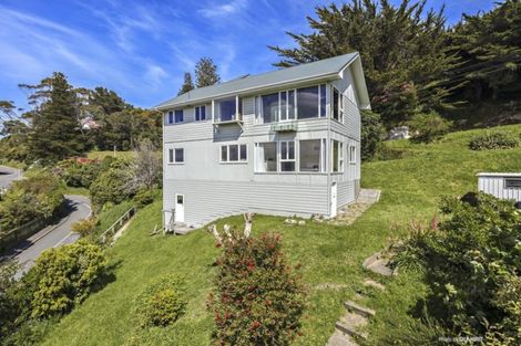 Photo of property in 23 Fettes Crescent, Seatoun, Wellington, 6022