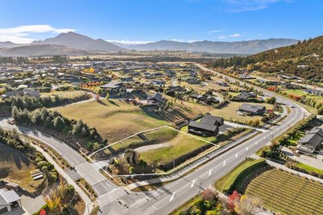 Photo of property in 2 Northburn Road, Wanaka, 9305