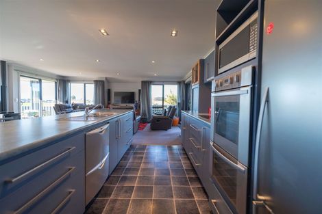 Photo of property in 12 Tawera Place, Te Anau, 9679