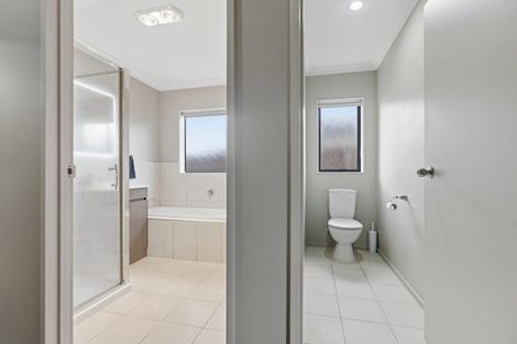 Photo of property in 9 Kereru Place, Pyes Pa, Tauranga, 3112