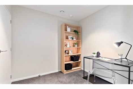 Photo of property in Patent 326 Apartments, 206s/326 Evans Bay Parade, Hataitai, Wellington, 6021