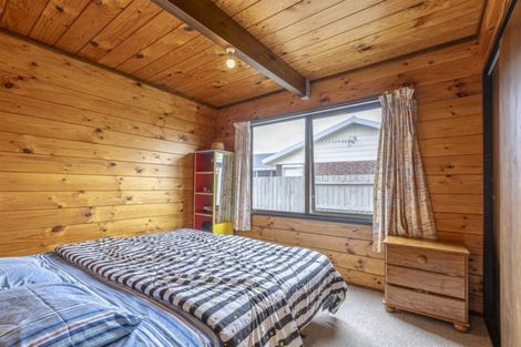 Photo of property in 4 Sheraton Grove, Highbury, Palmerston North, 4412