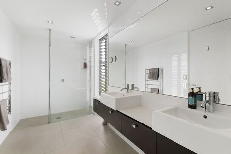 Photo of property in 17a Dodson Avenue, Milford, Auckland, 0620