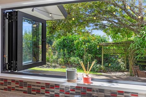 Photo of property in 2 Barnett Place, Te Puke, 3119