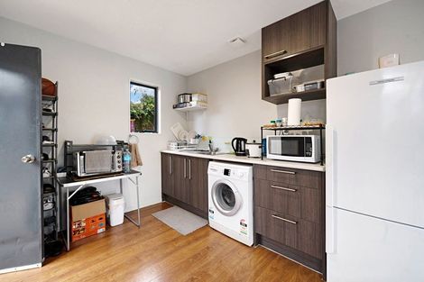 Photo of property in 27 Kohekohe Street, New Lynn, Auckland, 0600