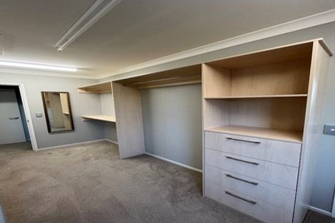 Photo of property in 17 Saddleback Green, Halswell, Christchurch, 8025