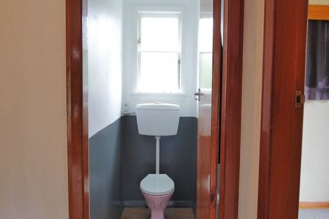 Photo of property in 1 Albert Street, Dannevirke, 4930