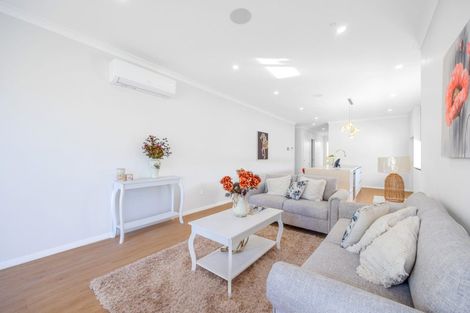 Photo of property in 30 Paihere Street, Huapai, Kumeu, 0810