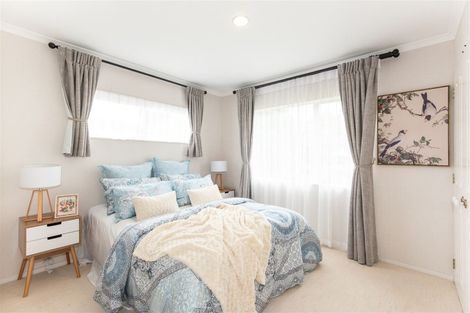 Photo of property in 18 Santa Ana Drive, Dannemora, Auckland, 2016