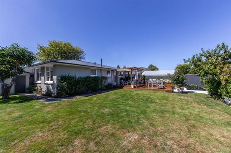 Photo of property in 28 Clipper Place, Redwood, Christchurch, 8051