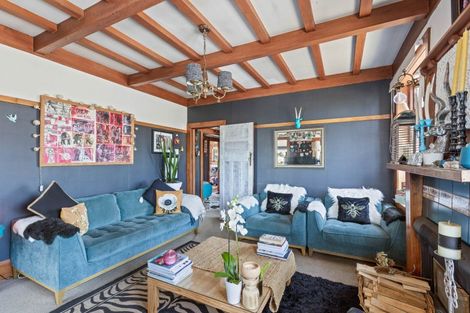 Photo of property in 16 Bulteel Street, New Plymouth, 4310
