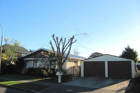 Photo of property in 27 Wiremu Street, Redwood, Christchurch, 8051