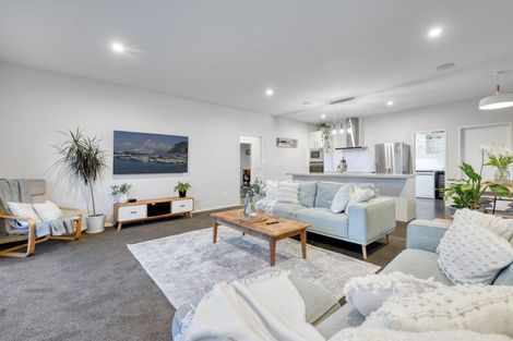 Photo of property in 36 Selliera Place, Papamoa Beach, Papamoa, 3118