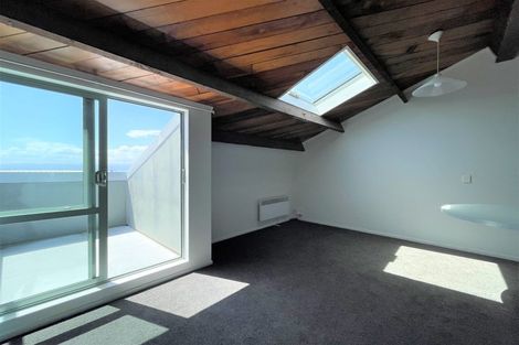 Photo of property in Metro Apartments, 22/220 Thorndon Quay, Pipitea, Wellington, 6011