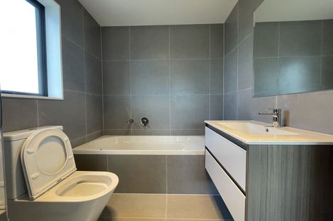 Photo of property in 1/11 Oteha Valley Road, Northcross, Auckland, 0632