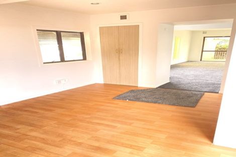 Photo of property in 17 Cosgrave Road, Papakura, 2110