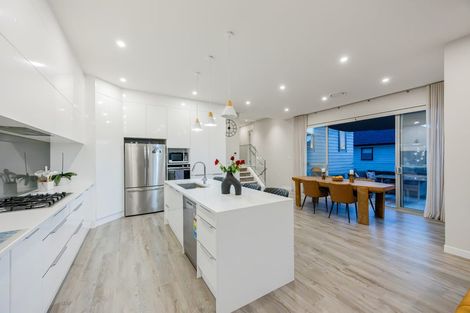 Photo of property in 138 Godfrey Drive, Orewa, 0931