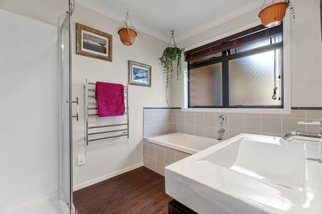 Photo of property in 9 Tulip Drive, Cambridge, 3434