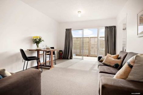 Photo of property in 1/60 Gowing Drive, Meadowbank, Auckland, 1072