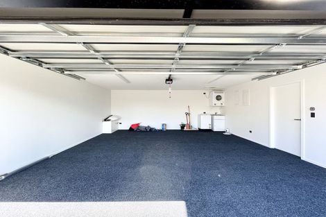 Photo of property in 16 Whitestone Crescent, Weston, Oamaru, 9401