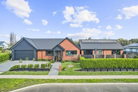 Photo of property in 21 Jarrett Terrace, Leamington, Cambridge, 3432