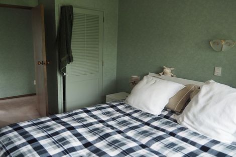 Photo of property in 2/5 Dorothy Drive, Acacia Bay, Taupo, 3330