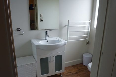 Photo of property in 340 South Road, Hawera, 4610