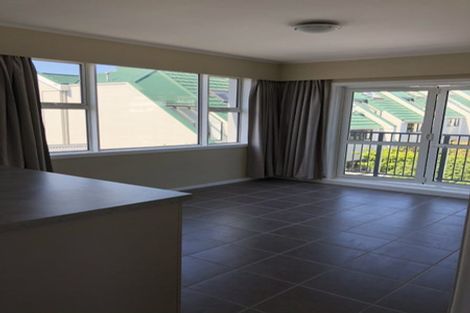 Photo of property in 6/36 Roxburgh Street, Mount Victoria, Wellington, 6011